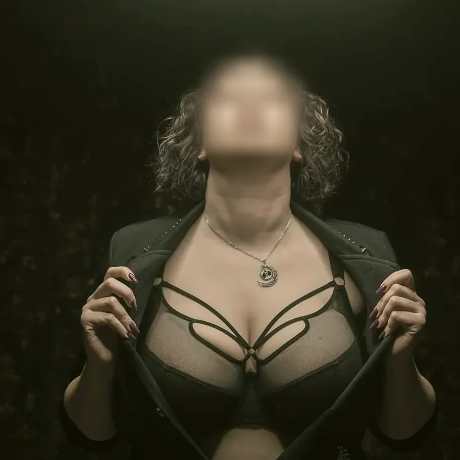 Alina, 38
